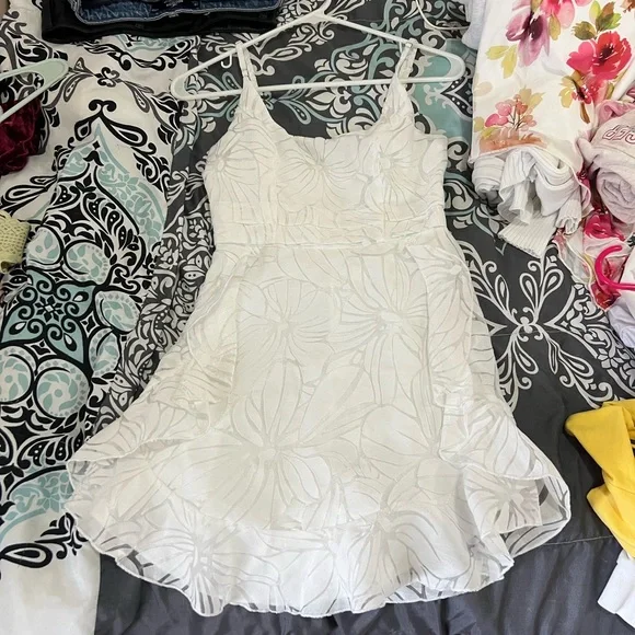Selfie Leslie | Dresses | Selfie Leslie Mini White Dress | Poshmark